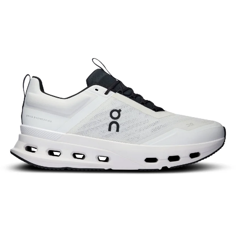 men casual shoes for the office-Men low-profile casual shoesOn Running Men's Cloudnova X White/Black