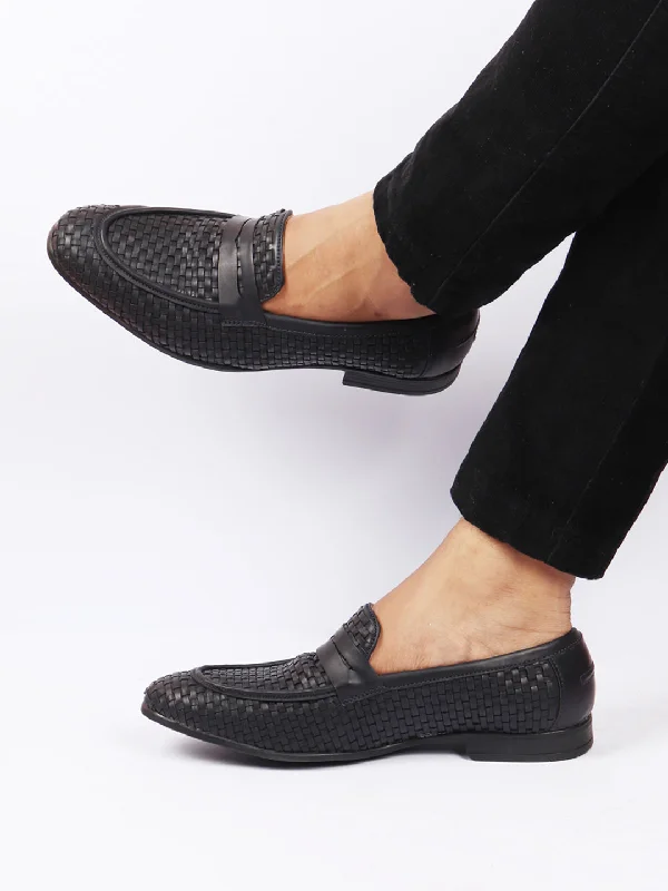 men casual shoes with arch support-Men comfortable casual shoes for walkingMen Navy Blue Hand Knitted Design Penny Loafer Slip On Shoes