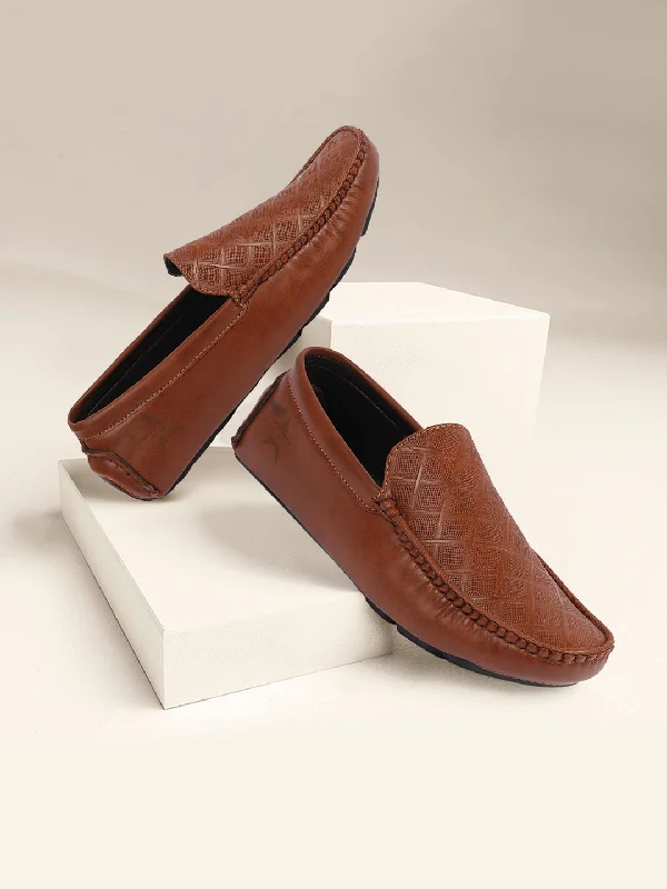 men casual shoes with leather upper-Soft men sneakers for casual wearMen Tan Textured Design Casual Classic Slip On Driving Loafer and Moccasins