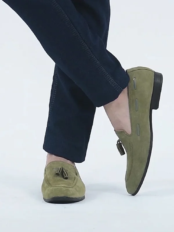 men casual shoes slip-resistant-Premium men casual shoesMen Olive Green Suede Leather Casual Tassel Loafer Shoes