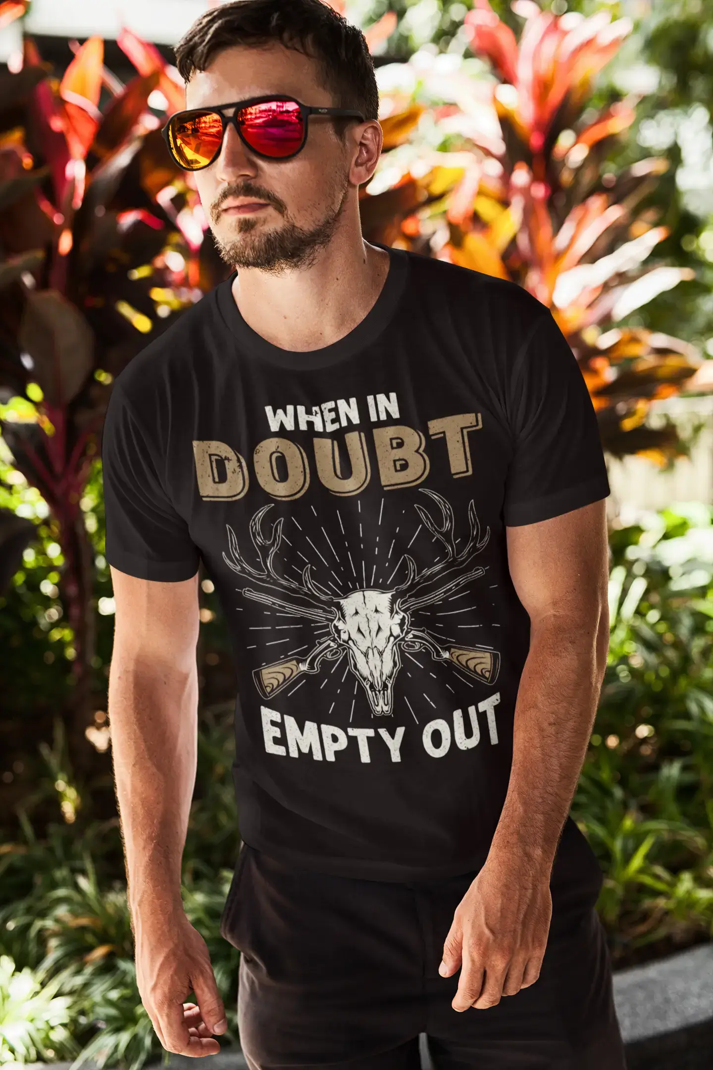 men clothing plaid shirt-ULTRABASIC Graphic Men's T-Shirt When In Doubt Empty Out - Deer Hunting Tee Shirt